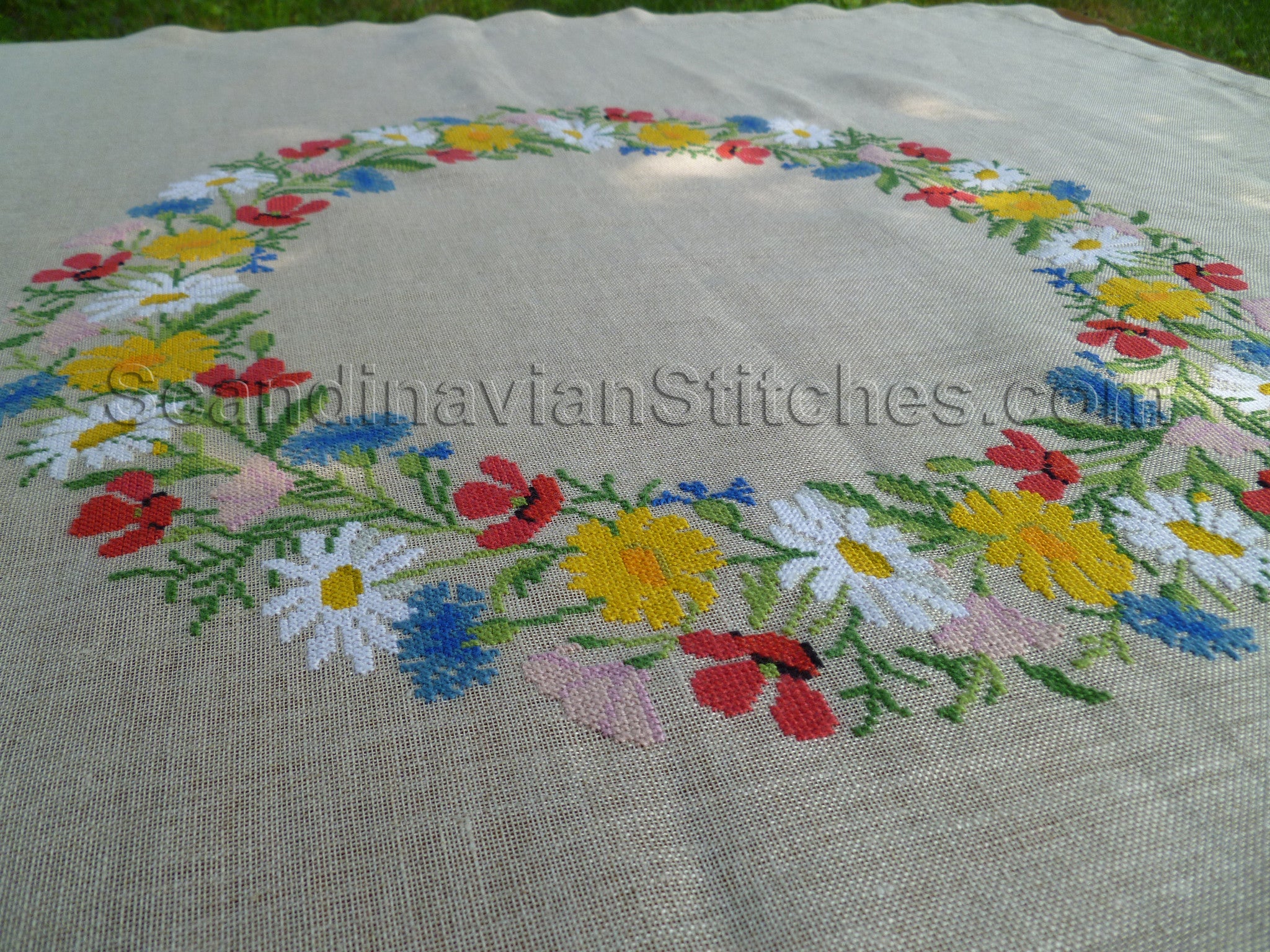 Summer Garland Tablecloth Summer Garland Tablecloth