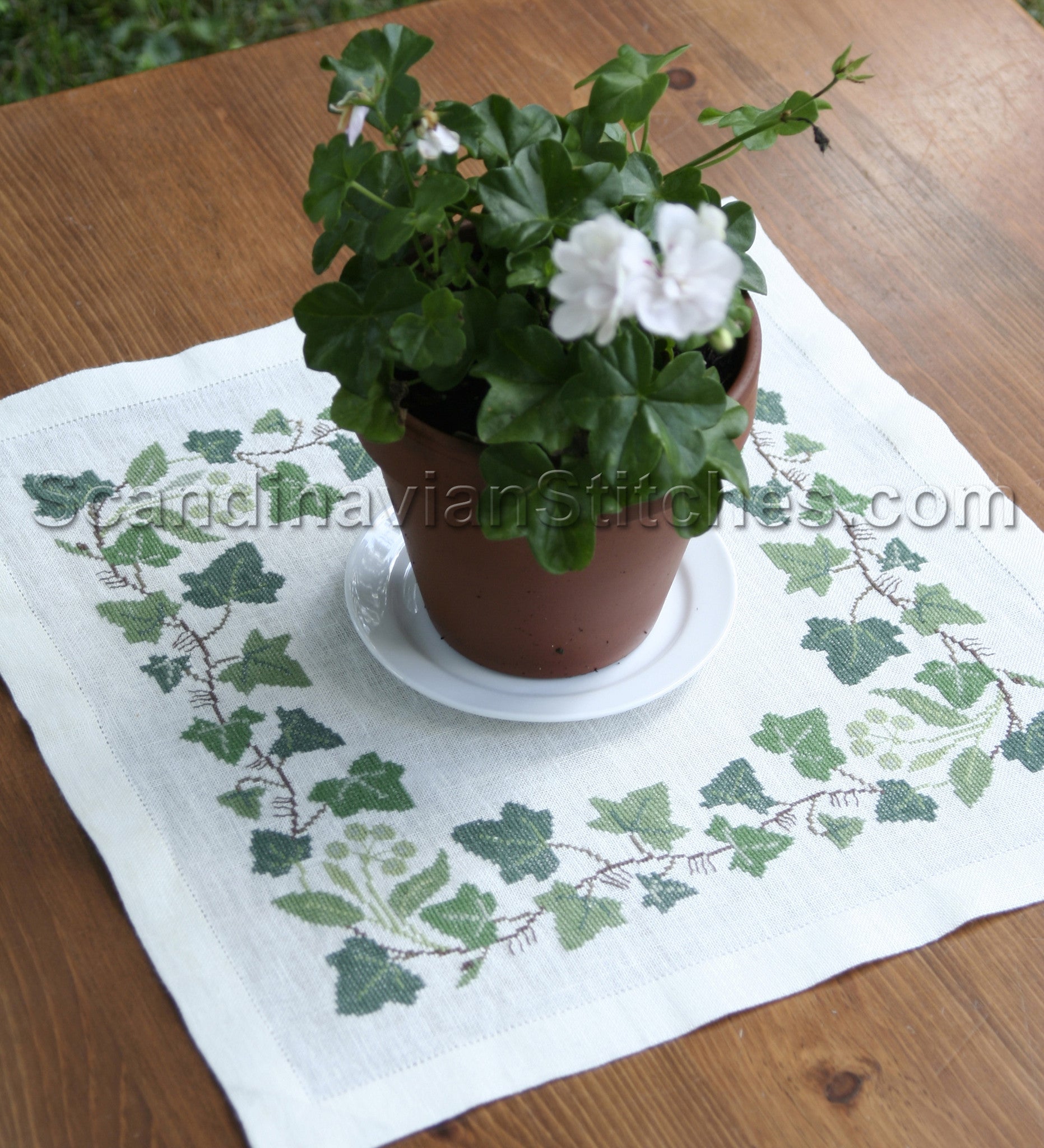 Ivy Table Mat Ivy Table Mat