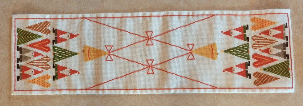 Christmas Triangles Runner by Gunilla's Designs Christmas Triangles Runner by Gunilla
